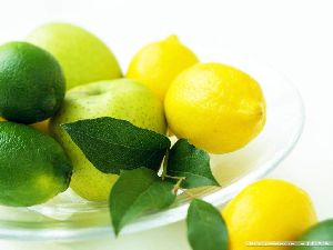 Fresh Organic Yellow &amp;amp; Green Lemon