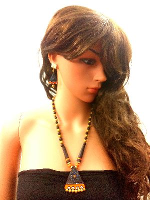 attractive colors painted Terracotta Necklace sets