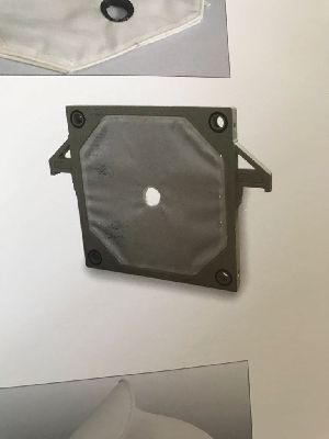 Butterfly filter cloth for CGR plate