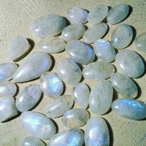 Rainbow Moonstone Gemstone