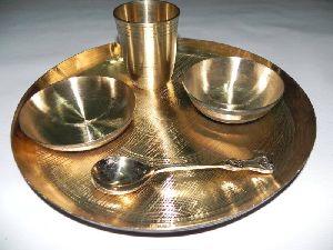 Bronze 51 Pieces Dinner Set, Feature : Durable, Fine Finished, Color : Gold  at Best Price in Yamunanagar