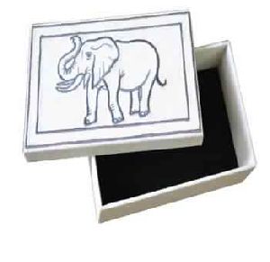 DECORATIVE BOX WITH EMBROIDERY (ELEPHANT)