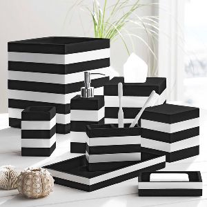 Resin Stripe Black/White Bathroom Accessories