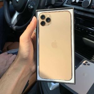 iPhone 11 Pro Max, Brand Name : Apple for Communication