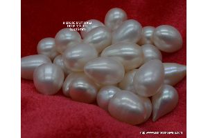 DROP SHAPE FRESHWATER WHITE COLOR LOOSE PEARL
