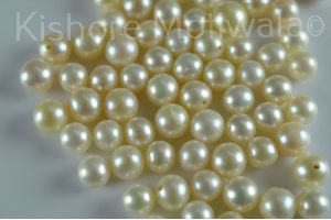 FRESHWATER 6 MM WHITE COLOR ROUND SHAPE LOOSE PEARLS