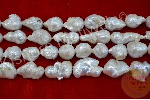 WHITE COLOR 13-22 MM FRESHWATER PEARL BEADS