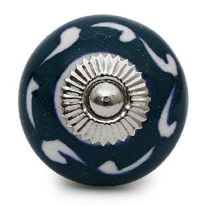 CERAMIC HANDCRAFTED BLACK & WHITE TOMATO KNOB