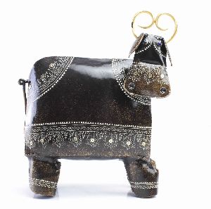 METAL HANDICRAFT BROWN FINISH COW