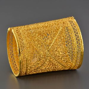 Broad Bangle