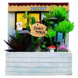 Wonderland polyresin planter with artificial succulents