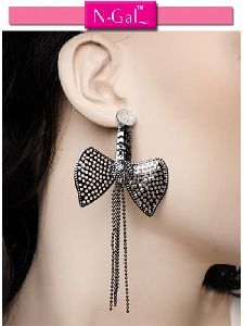 Charcoal Gem Detailed Chandelier Earrings