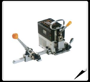 Manual electro thermal strapping machine