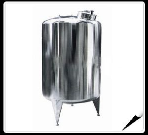 Sterilization heat preservation water tank