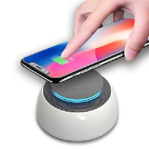 Tenee T-BS01 Wireless Bluetooth Speaker with wireless charger