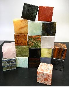 agate gemstone cubes