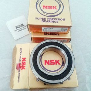 NSK 7006 7006C 30x55x13mm Angular Contact Ball Bearing 7006C