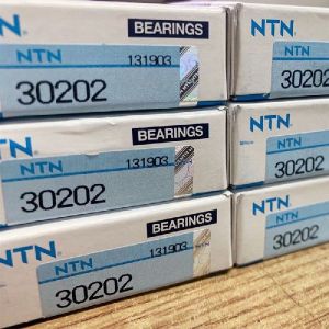 NTN Bearing 30202 15*35*10mm Taper Roller Bearing 30202