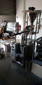 Automatic Auger Based Powder Pouch Packing Machine
