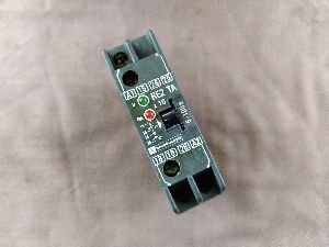 TELEMECANIQUE RE2 TA TIME RELAY RE2-TA1115M 5-100 SEC 110-240 VAC