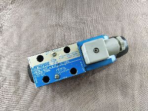 VICKERS DG4V 32AL H M U1 D6 60 EN38 DIRECTIONAL VALVE DG4V32ALHMU1D660EN38