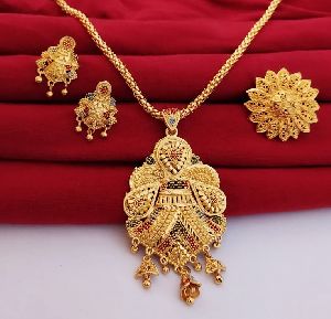 Gold Plated Pendent Set