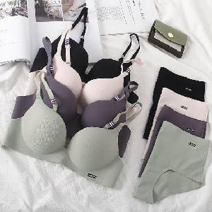 Women Pink & Grey Trendy Comfortable Padded Bra, Size: 32B & 34B at Rs  145/piece in Ghaziabad