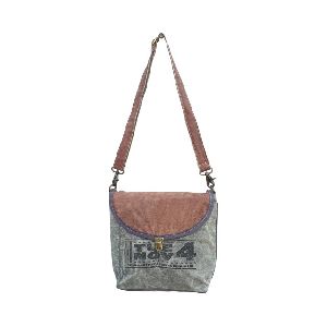 Enamor Impex Canvas Shoulder Bag (EMI-11035), For Business, Travel, Gender : Childrens, Unisex