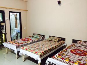 Paying Guest Rental Services In Noida Sector 62