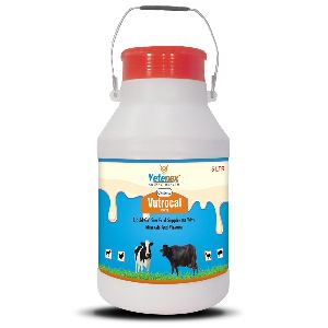 chelated liquid calcium cattle supplement (Vutrocal Forte)