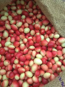Raw karonda cherries