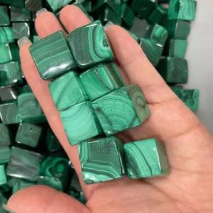 Malachite Pebbles Tumbled Cube