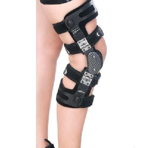 Neoprene Osteoarthritis Unloader Knee Brace, Size: Large at best price in  Thane