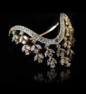 Diamond Curving Bracelet