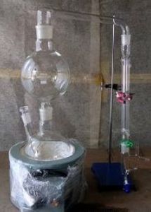 Essential Oil Distillation Apparatus