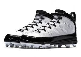 baseball shoes