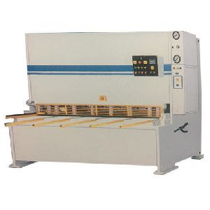 Variable Rake Angle Hydraulic Shearing Machine