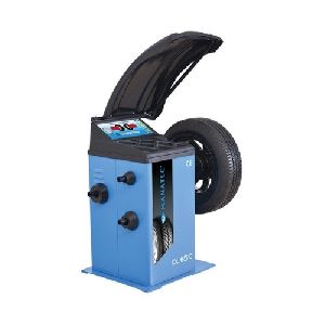 Manatec Computerised Wheel Balancer