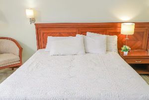 Royal White Applique Bedcover