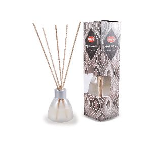 Black Current Reed Diffusers