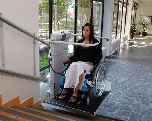 Terry Inclined Wheelchair Platform Stair Lift