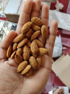 Kashmiri mamra almonds
