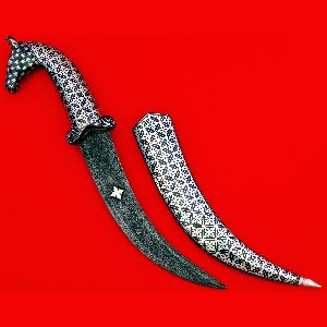 Handcrafted Silver Inlay work Damascus Steel Blade Dagger