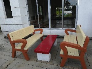 RCC Bench with Table