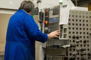 CNC Machine Commissioning Service