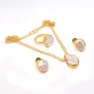 Baroque Pearl Stone Gold Plated Necklace Set