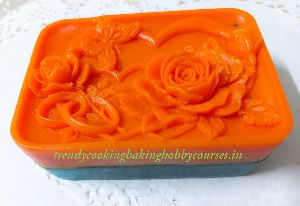 NATURAL SOAP MAKING COURSES