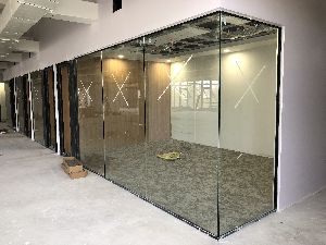 Modular Glass Partitions