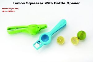 Plastic lemon squeezer