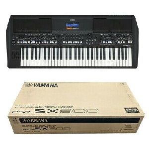 Yamaha PSR-SX600 Arranger Keyboard Workstation